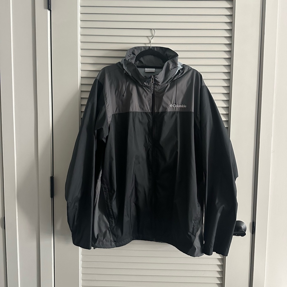 Columbia Men's Black and Gray Jacket